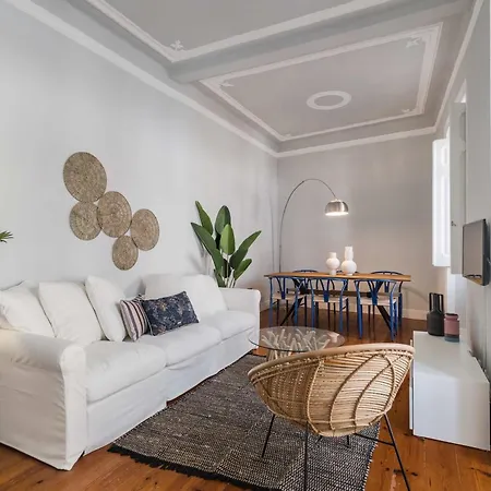 Elegant & Charming 2br Near Lxfactory Апартаменты *