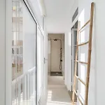 Elegant & Charming 2br Near Lxfactory * Lisbon