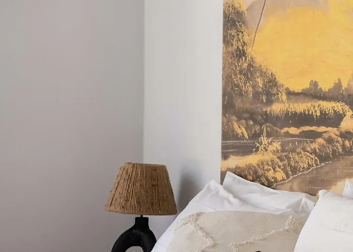 Elegant & Charming 2br Near Lxfactory * Лісабон