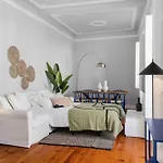 Elegant & Charming 2br Near Lxfactory Lejlighed *