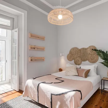 Elegant & Charming 2br Near Lxfactory Lejlighed *
