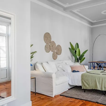 Elegant & Charming 2br Near Lxfactory Lejlighed Lisboa